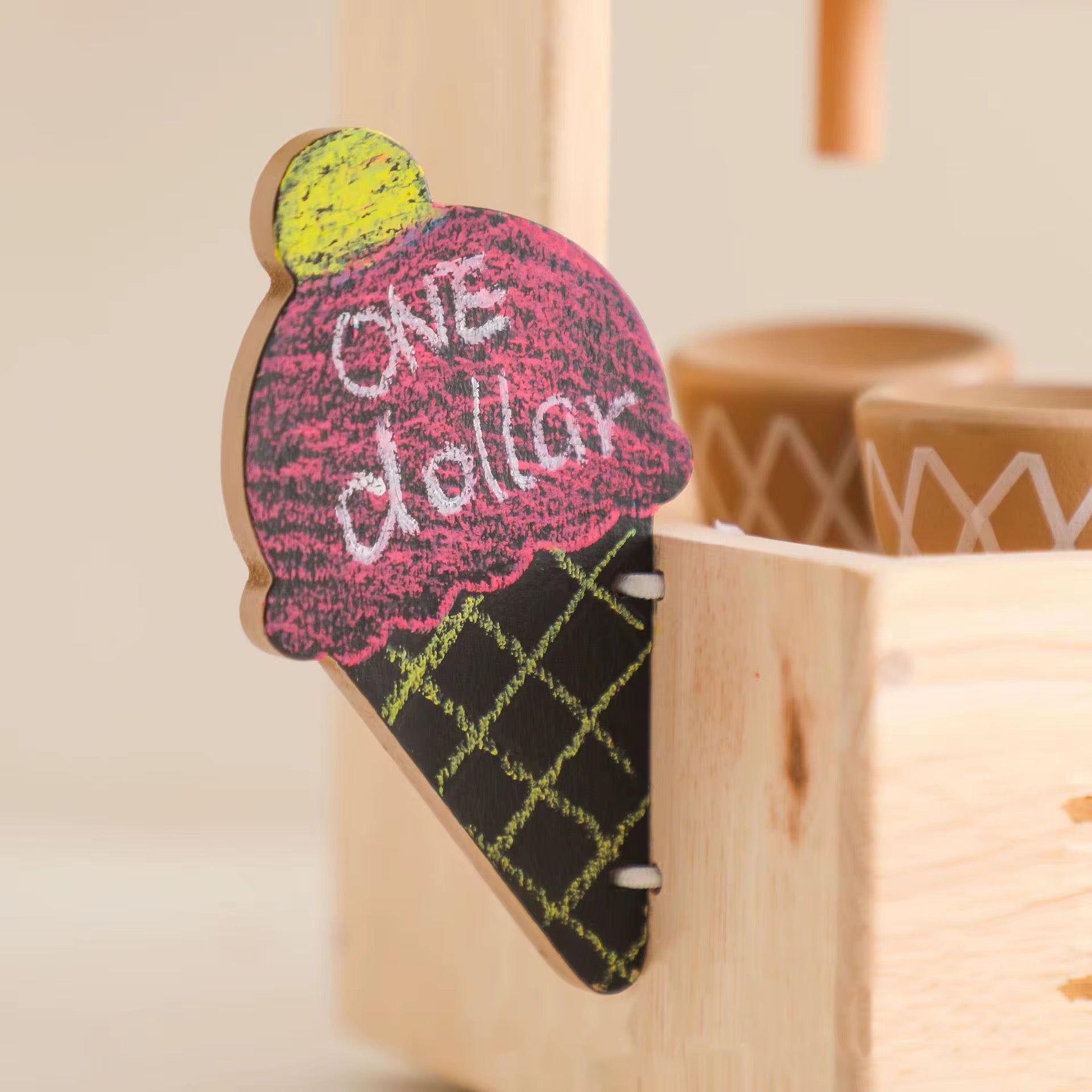 Eisverkäufer-Set aus Holz für Kinder