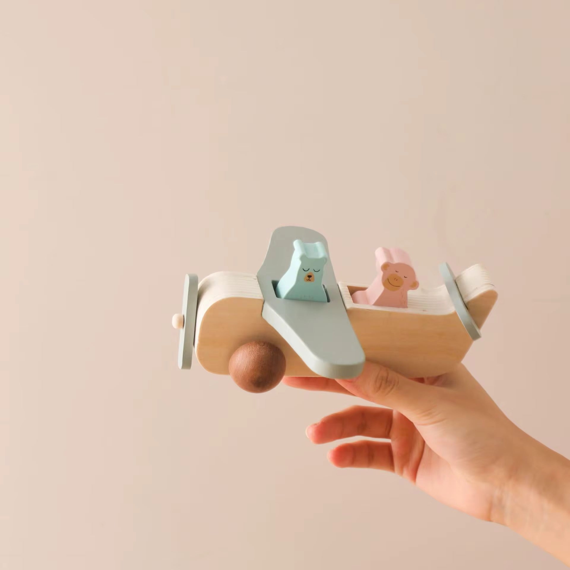 Helikopter-Spielzeug aus Holz für Kinder