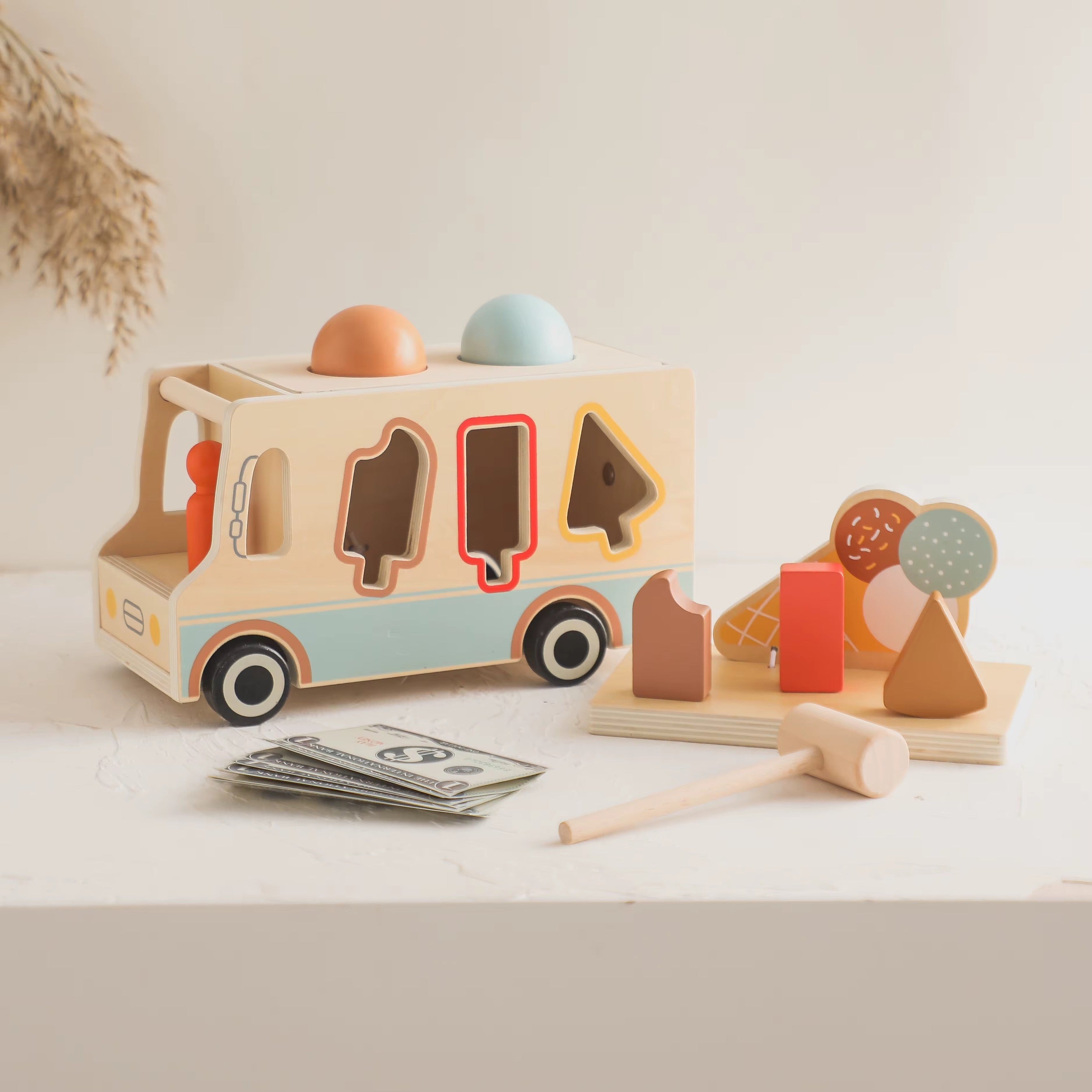 Montessori Eiswagen aus Holz