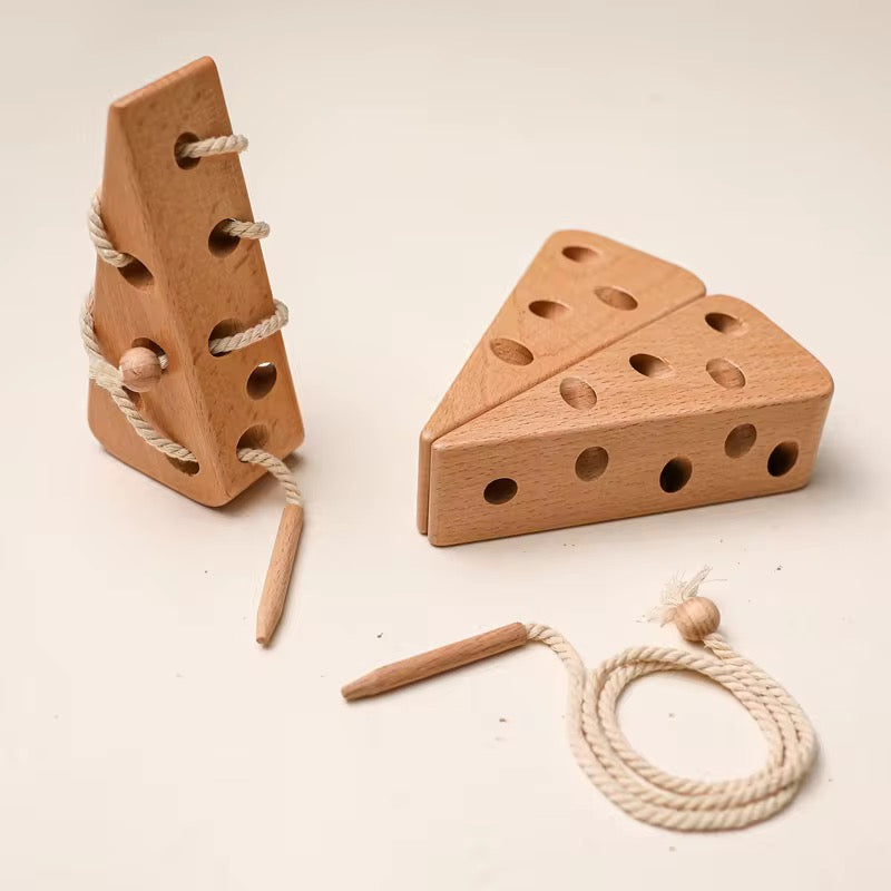 Montessori Käse Fädelspiel aus Holz